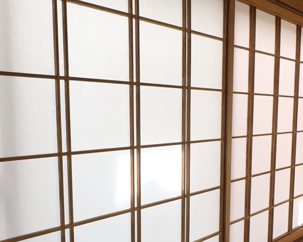 張り替え後の明るく白い障子が完成